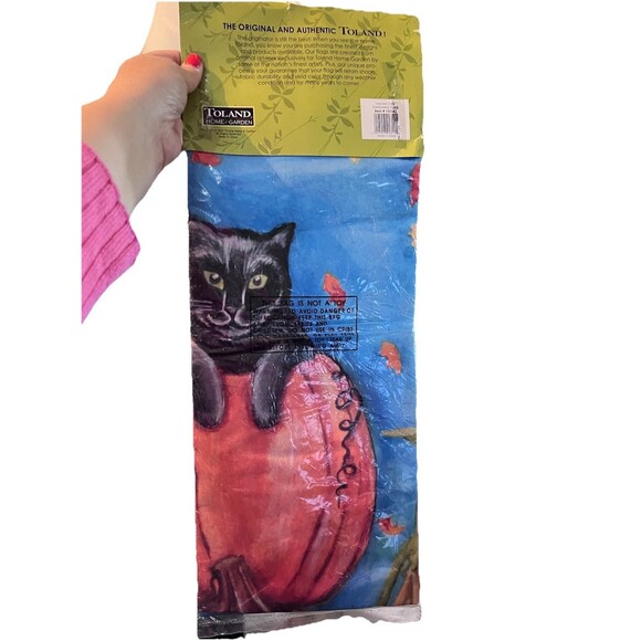 Brand New Toland Harvest Cat Standard Flag 28 by 40 Black Cat Pumpkins Fall - Picture 4 of 5